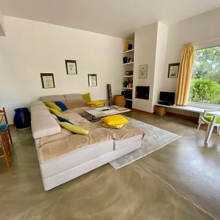 Spacious With Huge Pool In Quiet Location Close Lacanau