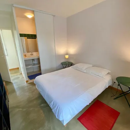 Spacious With Huge Pool In Quiet Location Close Casa vacanze *